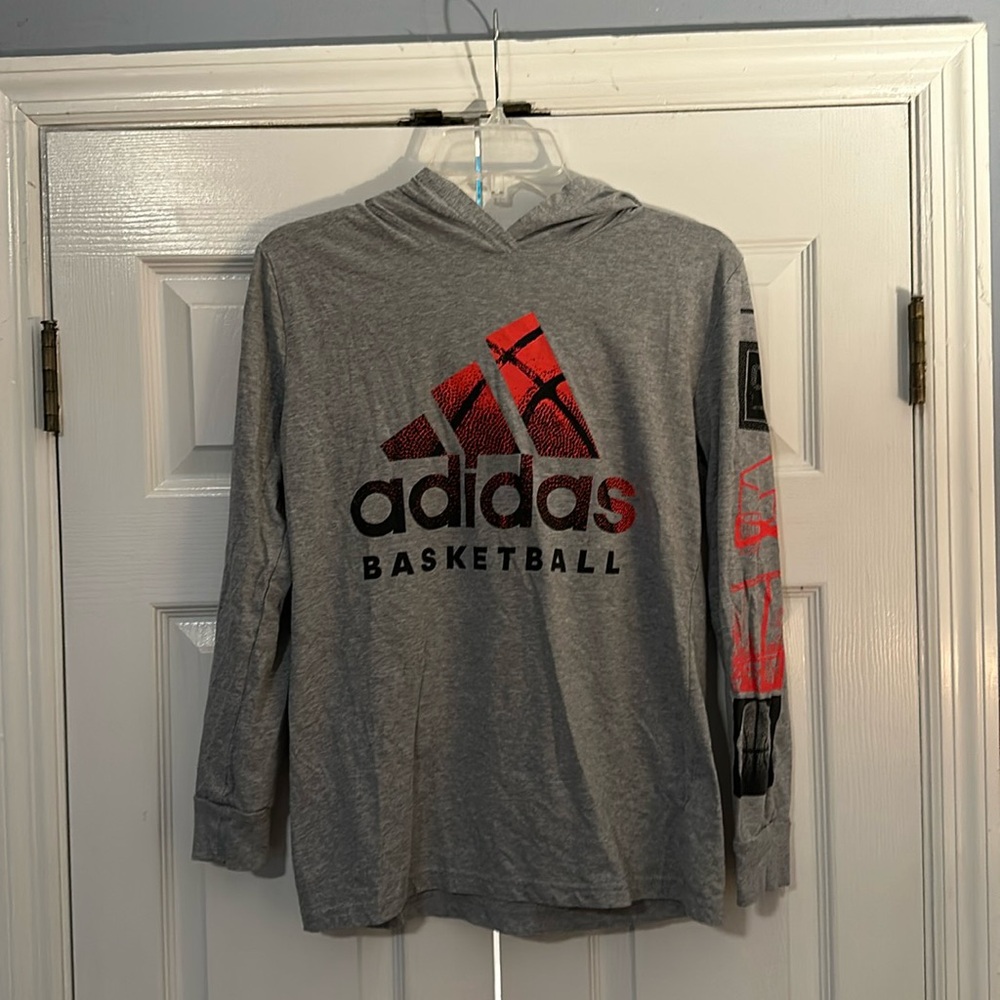 Boys Adidas Basketball Tee Shirt Hoodie Sz L(14-16)